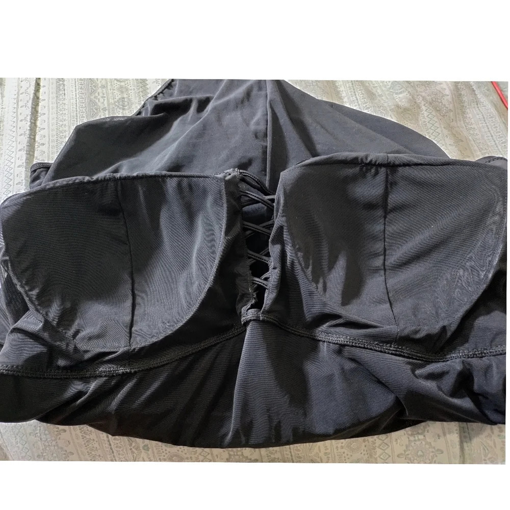 Torrid Curvy Chic Black Ruched Lace-Up One Piece Swimsuit Tummy Control Size 6 - Picture 4 of 8